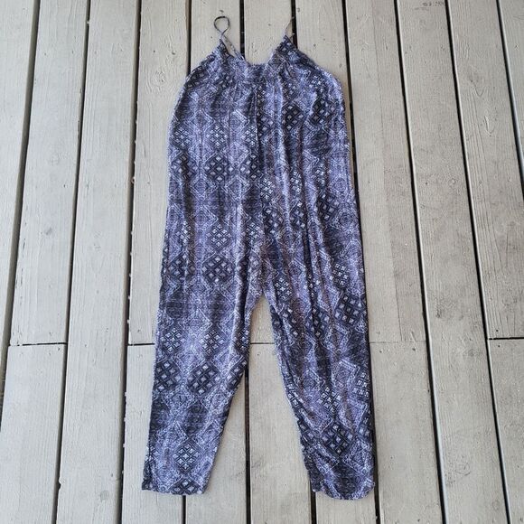 Free People Romper Wide Leg Sleeveless Spaghetti Strap Geometric Pattern Black M - Picture 1 of 6